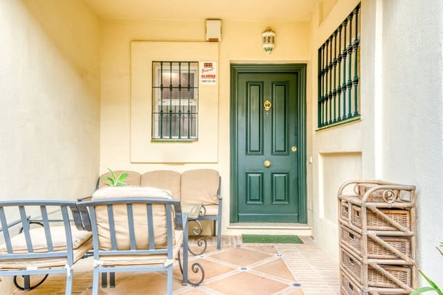 3 soveværelse Byhus til salg i La Quinta, Benahavís med swimmingpool garage - € 795.000 (Ref: 9614236)