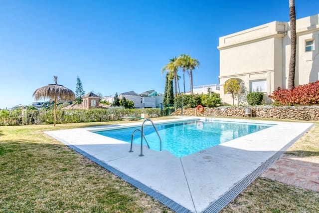 3 soveværelse Byhus til salg i La Quinta, Benahavís med swimmingpool garage - € 795.000 (Ref: 9614236)