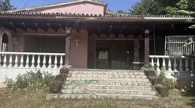 4 Zimmer Villa zu verkaufen in Nueva Andalucia, Marbella - 850.000 € (Ref: 9618717)