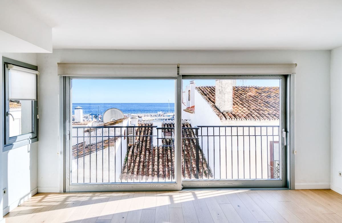 2 quarto Apartamento para venda em Puerto Banus - 545 000 € (Ref: 9622043)