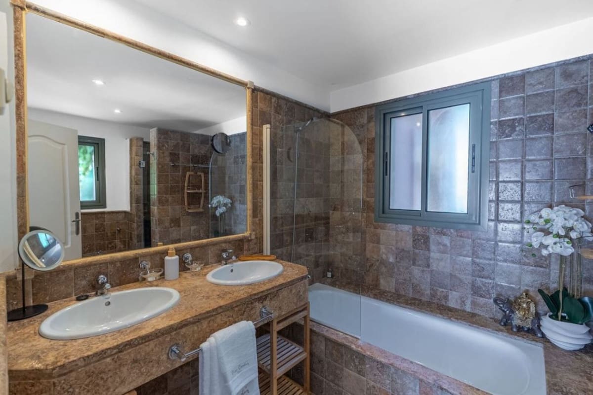 3 camera da letto Appartamento in vendita in Benahavis con piscina garage - 690.000 € (Rif: 9624086)