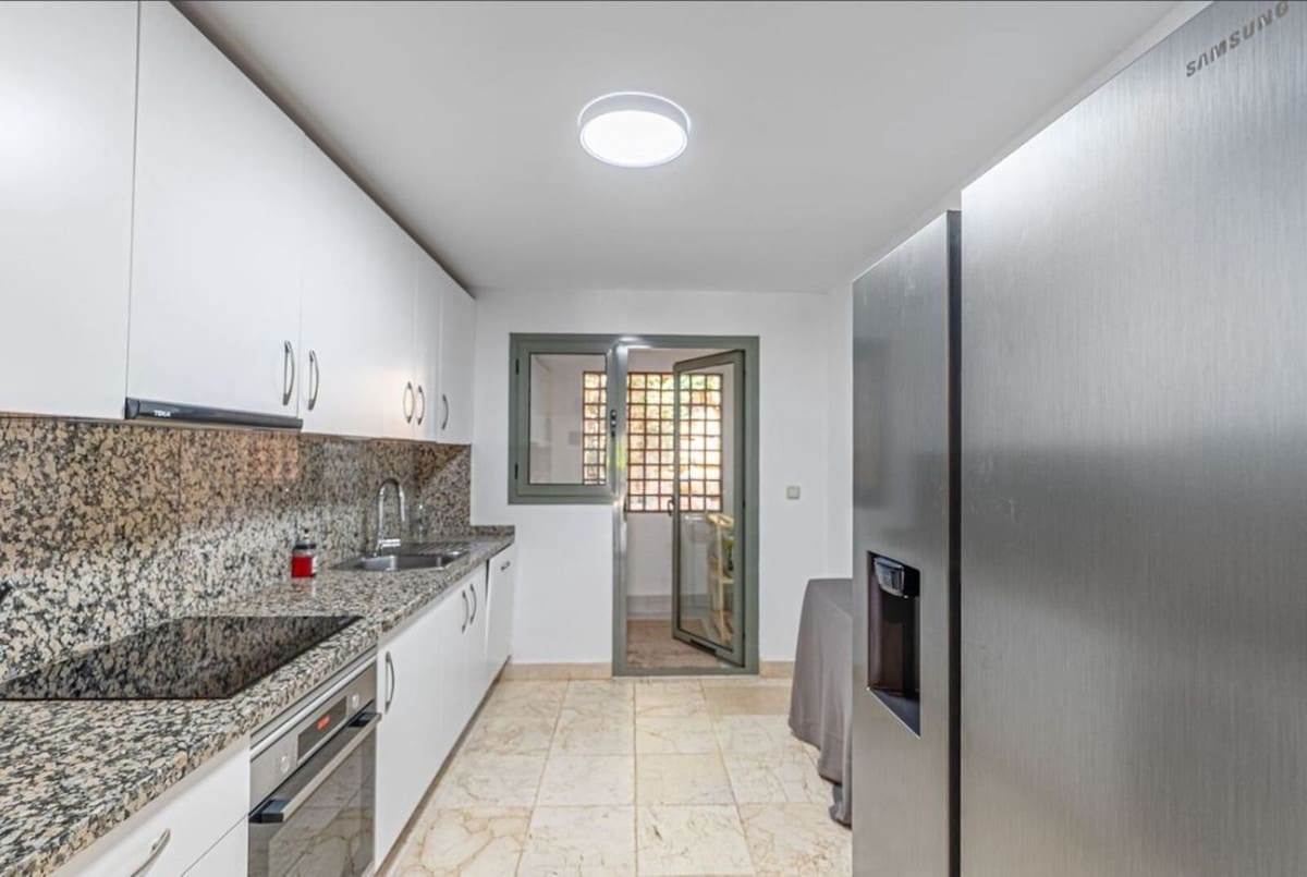 3 camera da letto Appartamento in vendita in Benahavis con piscina garage - 690.000 € (Rif: 9624086)