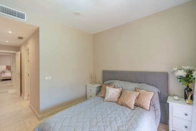 3 slaapkamer Appartement te koop in Benahavís met zwembad garage - € 690.000 (Ref: 9624086)