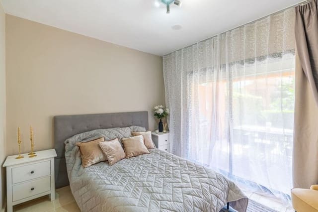 3 slaapkamer Appartement te koop in Benahavís met zwembad garage - € 690.000 (Ref: 9624086)