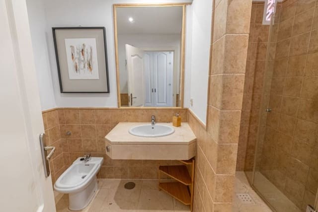 3 slaapkamer Appartement te koop in Benahavís met zwembad garage - € 690.000 (Ref: 9624086)