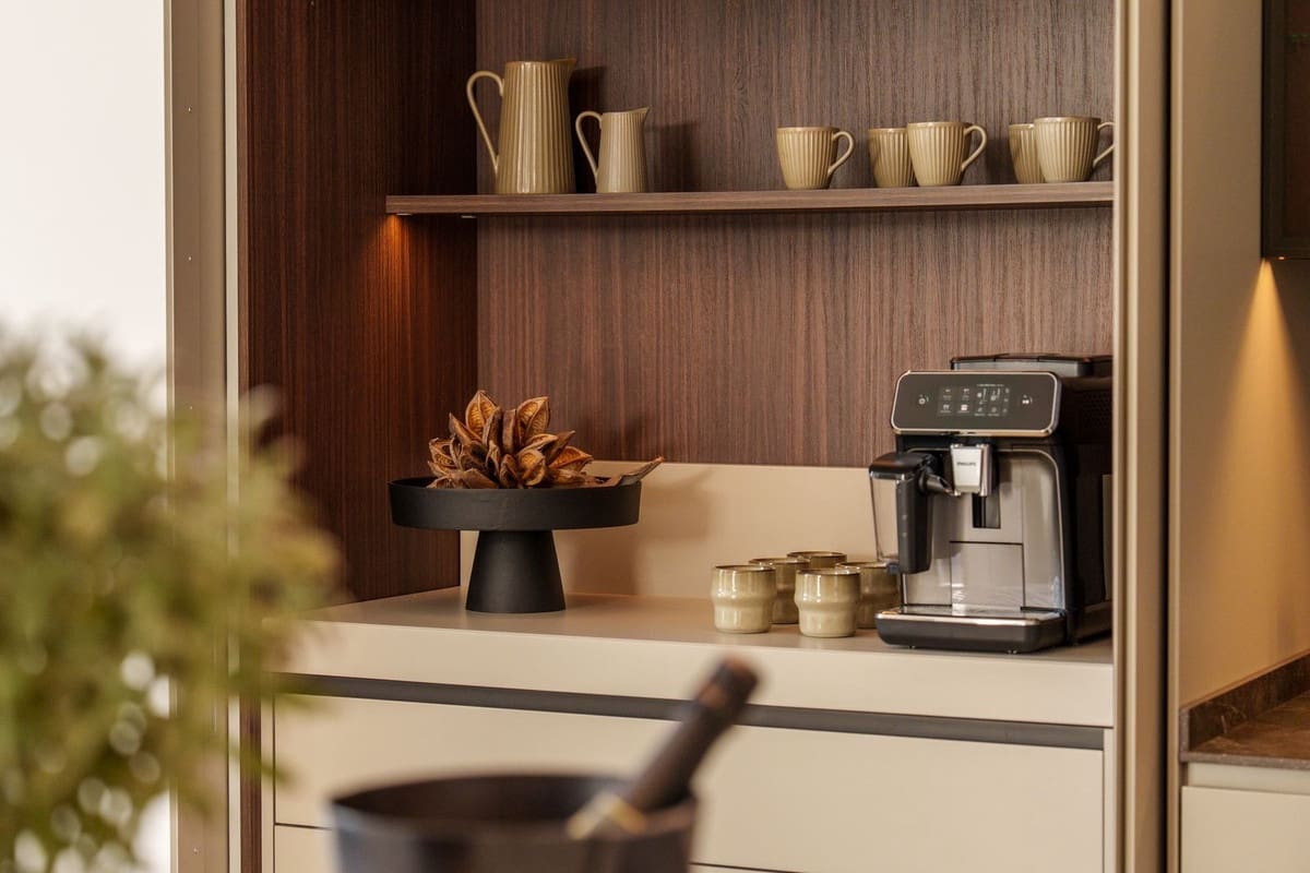 5 bedroom Villa for sale in Golden Mile with pool garage - € 7,800,000 (Ref: 9628190)