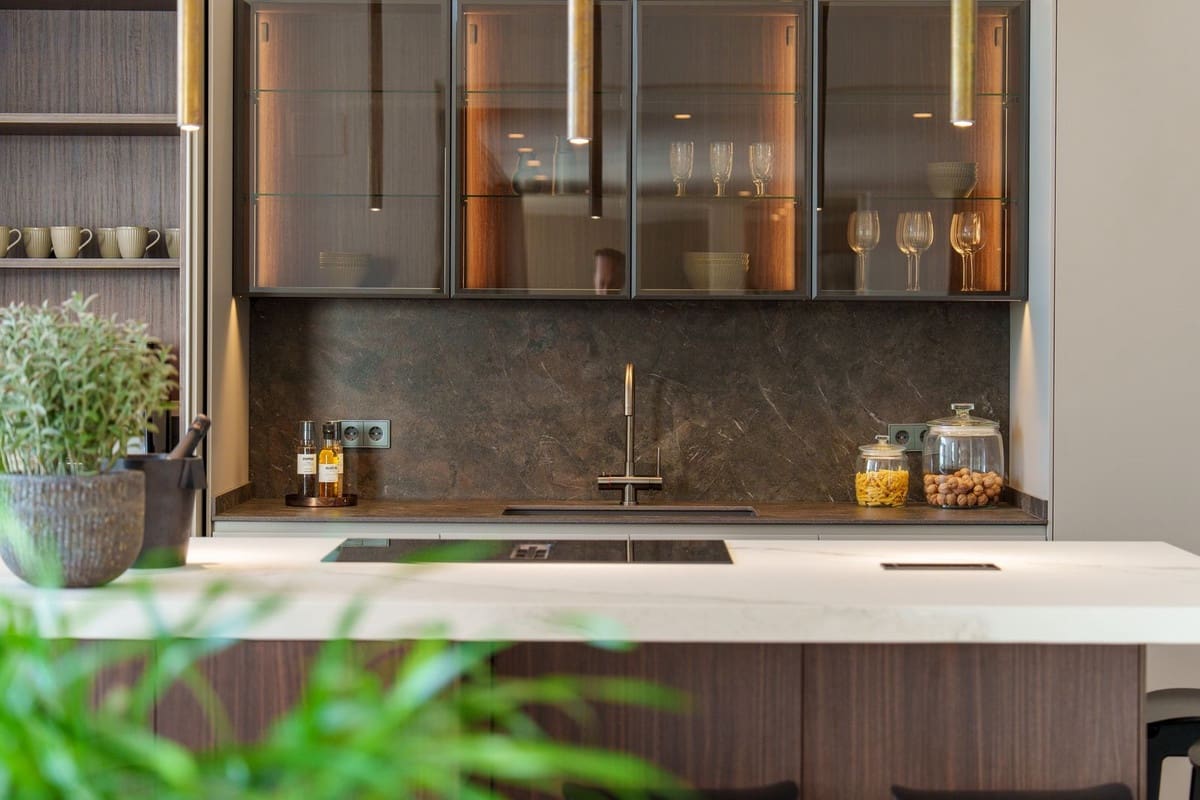 5 bedroom Villa for sale in Golden Mile with pool garage - € 7,800,000 (Ref: 9628190)