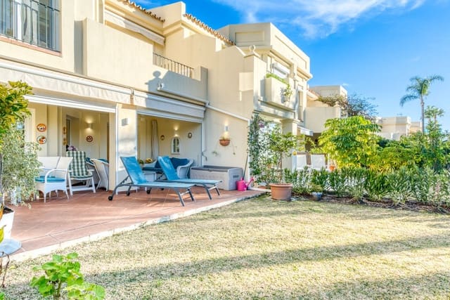 3 chambre Maison de Ville à vendre à La Quinta, Benahavís avec piscine garage - 695 000 € (Ref: 9631849)