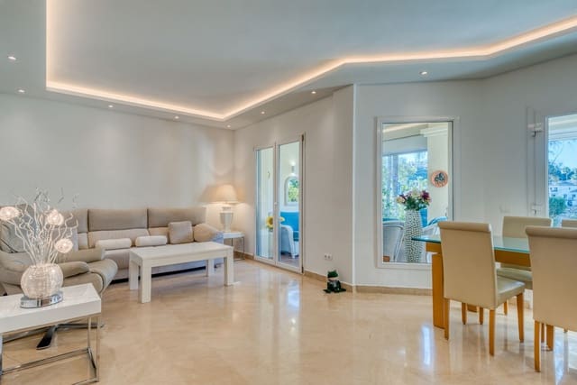 Casa de 3 habitaciones en La Quinta, Benahavís en venta con piscina garaje - 695.000 € (Ref: 9631849)