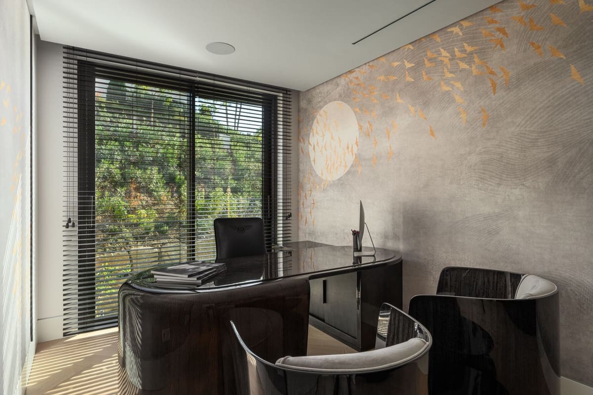 5 soverom Villa til salgs i Golden Mile med svømmebasseng garasje - € 14 995 000 (Ref: 9631851)