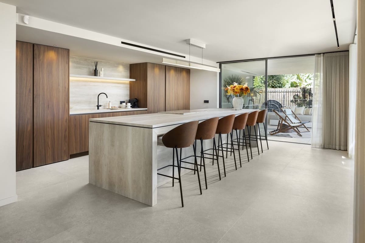 5 makuuhuone Huvila myytävänä paikassa Nueva Andalucia mukana uima-altaan - 4 695 000 € (Ref: 9643363)