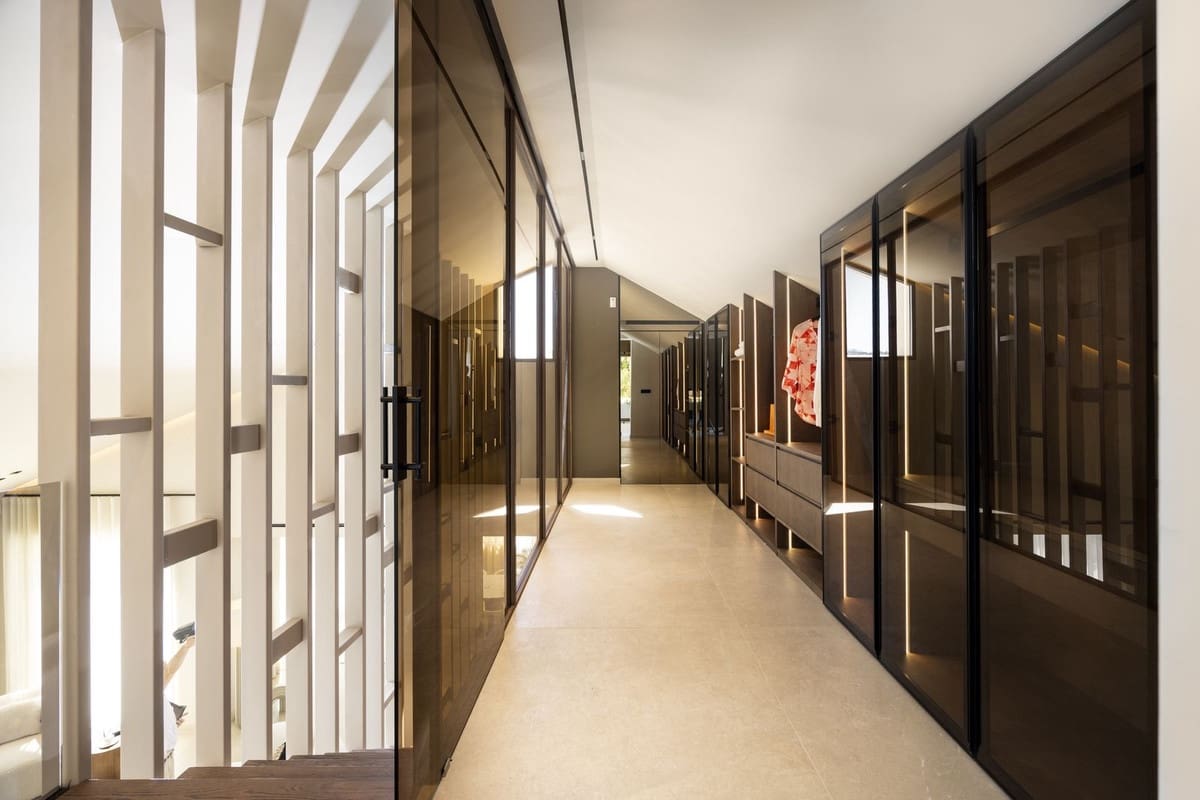 5 makuuhuone Huvila myytävänä paikassa Nueva Andalucia mukana uima-altaan - 4 695 000 € (Ref: 9643363)