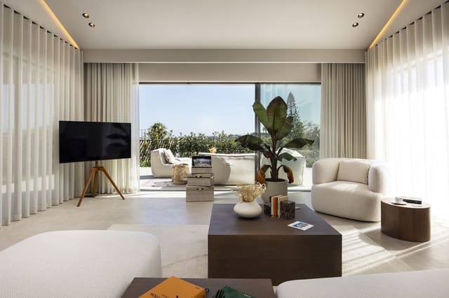 5 bedroom Villa for sale in Nueva Andalucia, Marbella with pool - € 4,695,000 (Ref: 9643363)