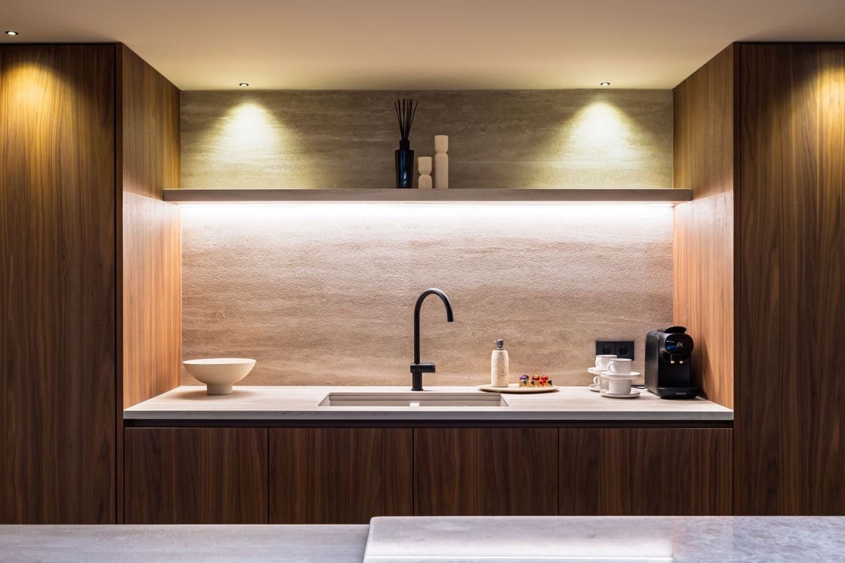 5 bedroom Villa for sale in Nueva Andalucia with pool - € 4,695,000 (Ref: 9643363)