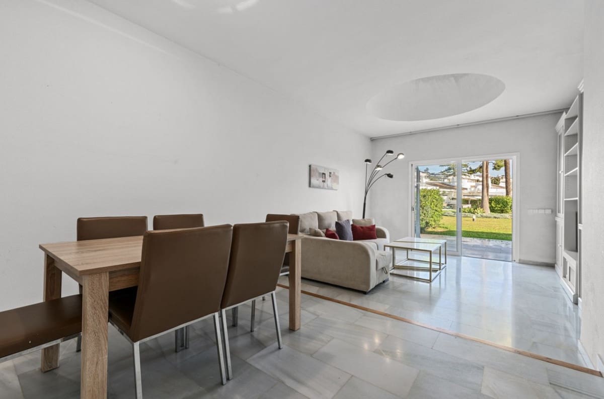 2 soveværelse Villa til salg i Aloha Golf - € 495.000 (Ref: 9646440)