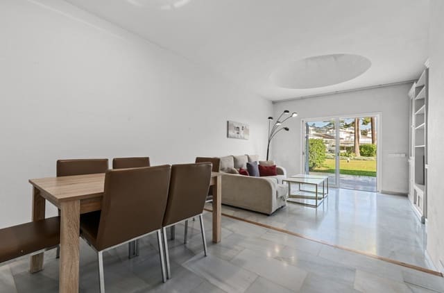 2 soveværelse Villa til salg i Aloha Golf, Marbella - € 495.000 (Ref: 9646440)