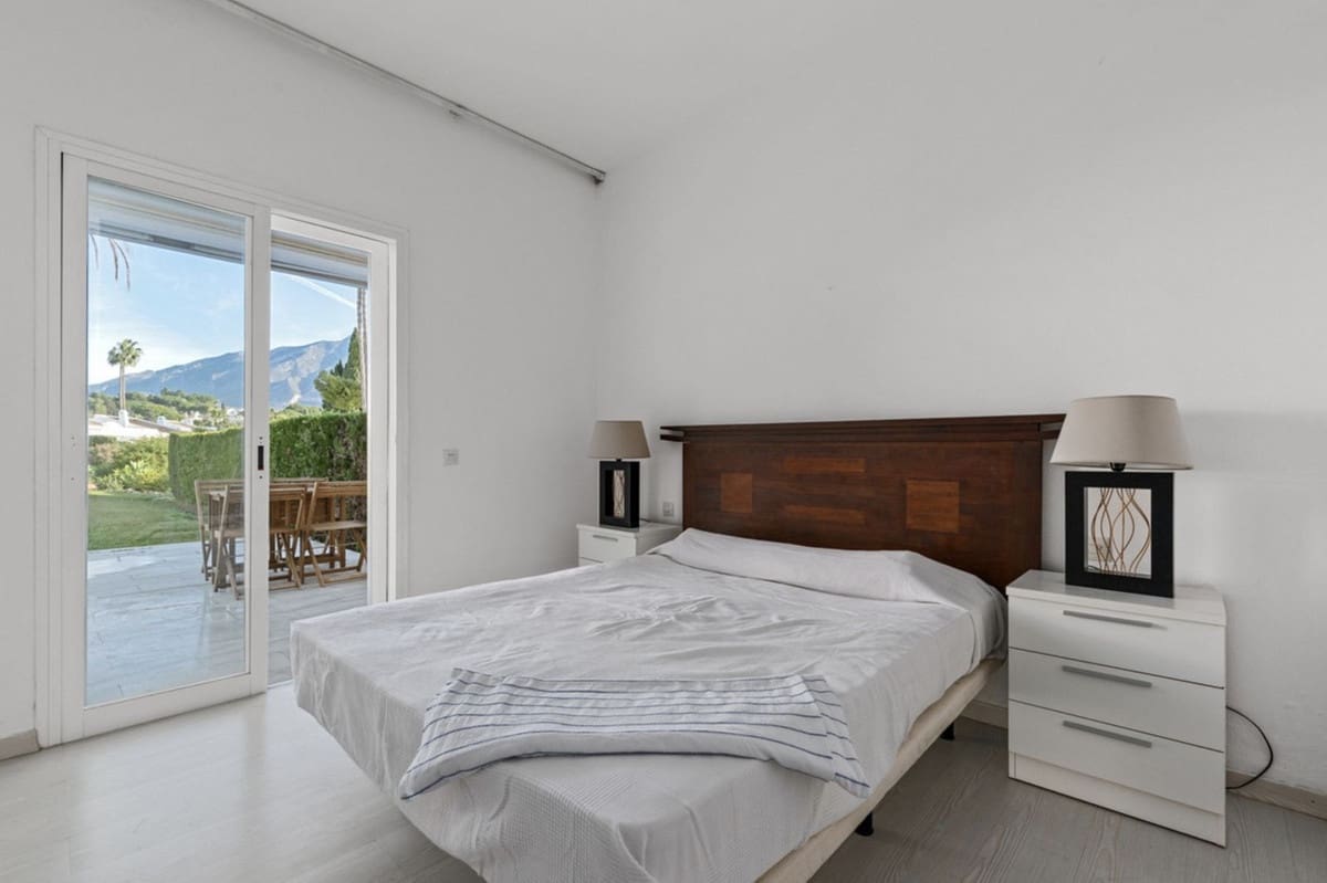 2 soveværelse Villa til salg i Aloha Golf - € 495.000 (Ref: 9646440)