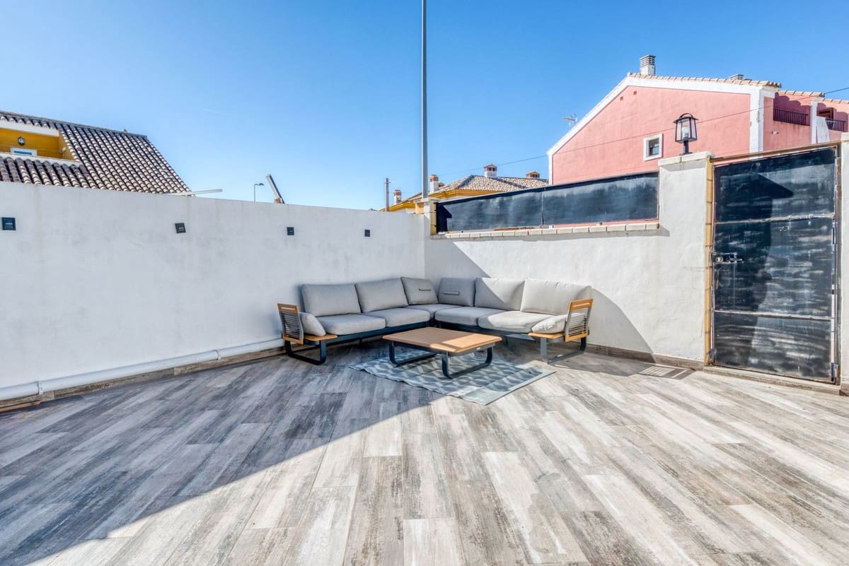 5 soverom Hus til leie i Manilva med svømmebasseng garasje - € 2 500 (Ref: 9650489)