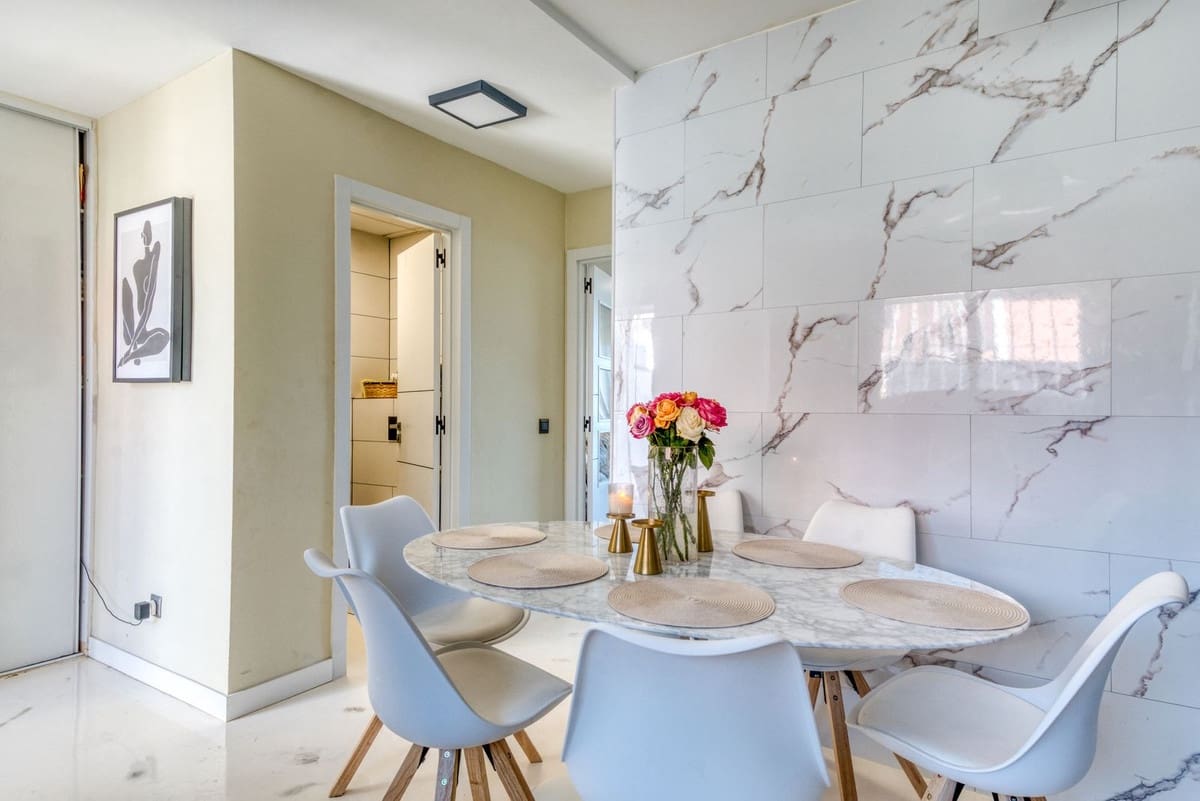 Casa de 5 habitaciones en Manilva en alquiler con piscina garaje - 2.500 € (Ref: 9650489)