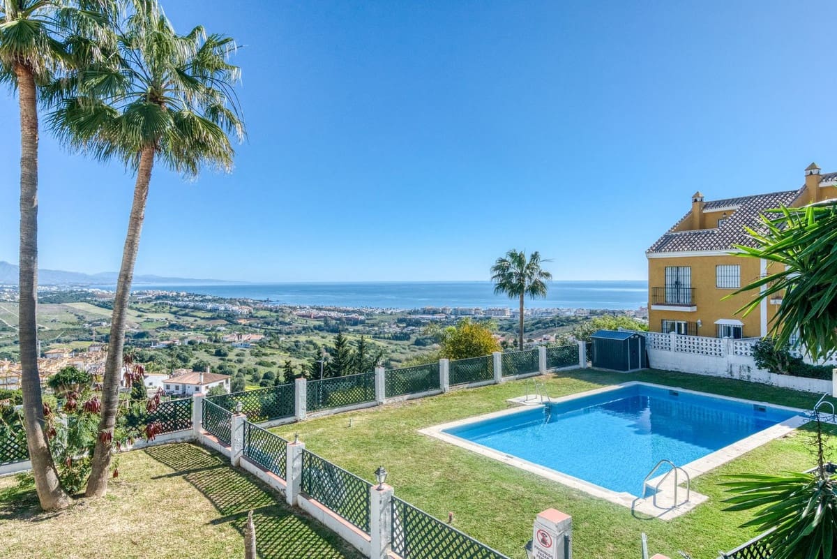 Casa de 5 habitaciones en Manilva en alquiler con piscina garaje - 2.500 € (Ref: 9650489)