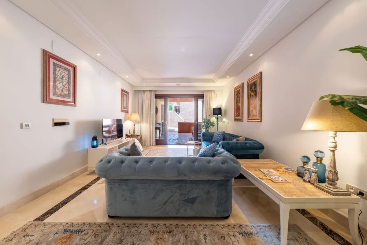 3 soverom Leilighet til salgs i Estepona med svømmebasseng garasje - € 825 000 (Ref: 9650708)