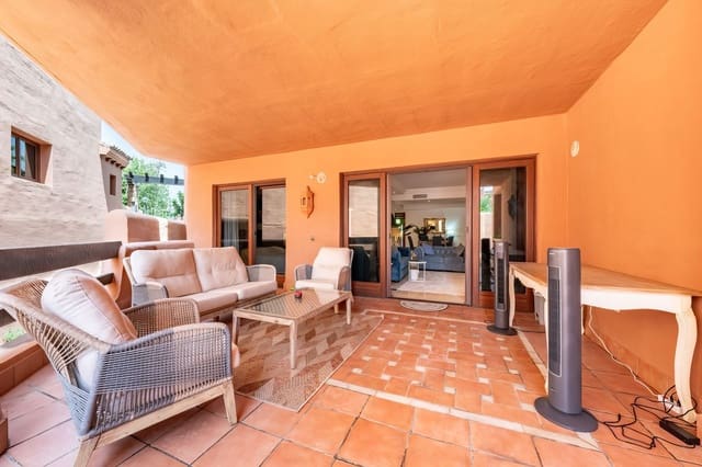 3 soverom Leilighet til salgs i Estepona med svømmebasseng garasje - € 825 000 (Ref: 9650708)