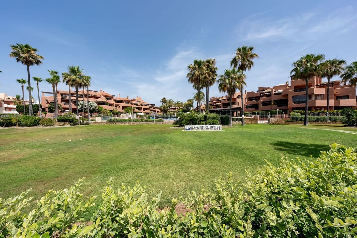 3 soverom Leilighet til salgs i Estepona med svømmebasseng garasje - € 825 000 (Ref: 9650708)