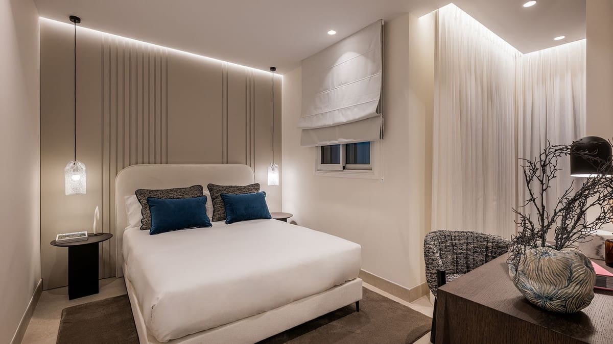 3 bedroom Apartment for sale in Estepona with pool garage - € 1,995,000 (Ref: 9650709)