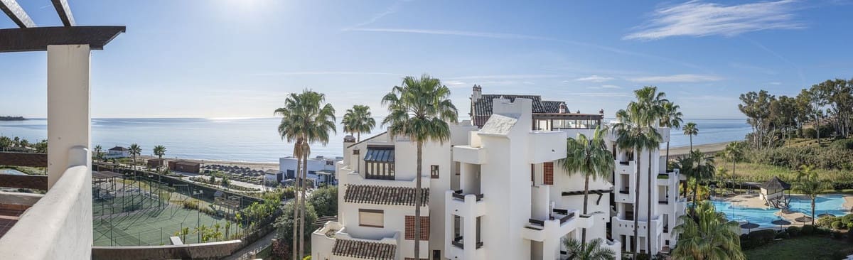 3 Zimmer Apartment zu verkaufen in Estepona mit Pool Garage - 1.995.000 € (Ref: 9650709)