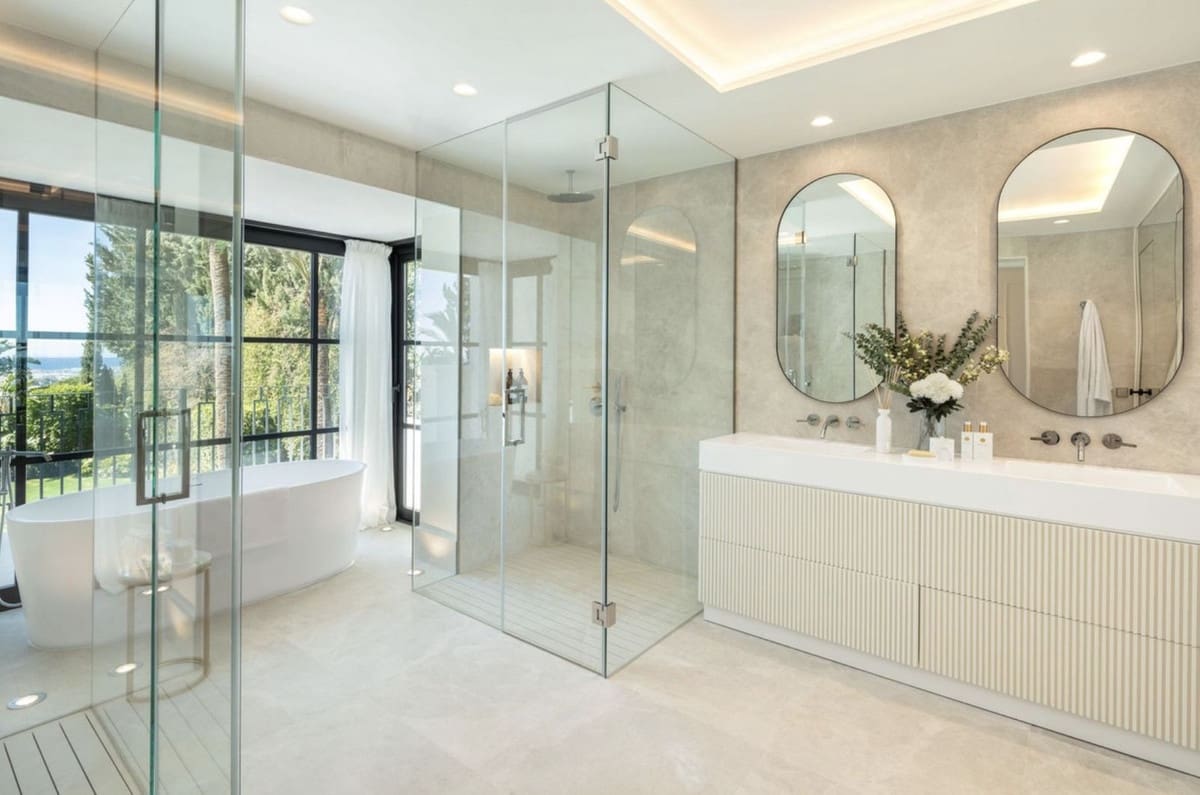 6 sypialnia Willa na sprzedaż w Marbella z basenem garażem - 14 500 000 € (Ref: 9669213)