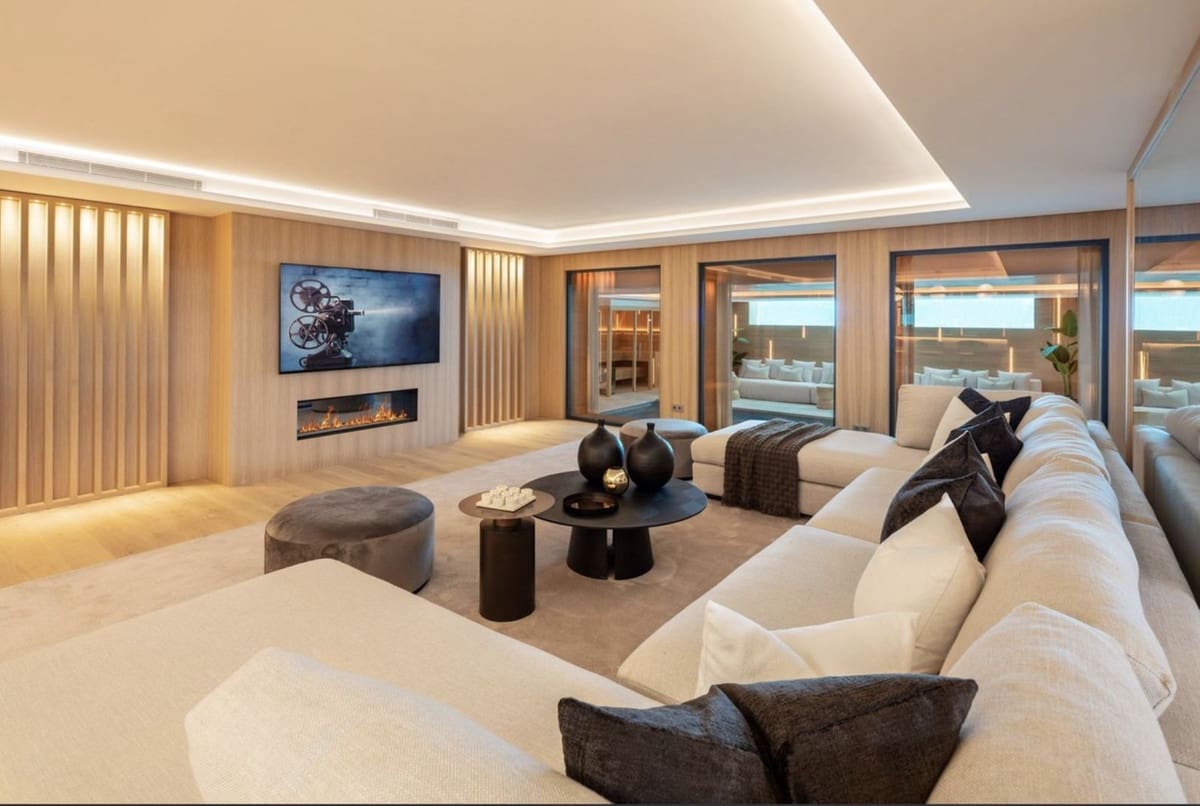 6 sypialnia Willa na sprzedaż w Marbella z basenem garażem - 14 500 000 € (Ref: 9669213)