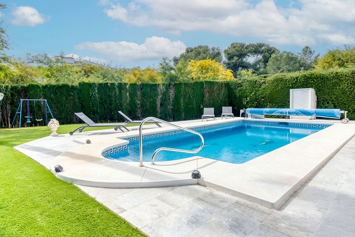 4 quarto Moradia para venda em Calahonda com piscina garagem - 1 299 000 € (Ref: 9669626)