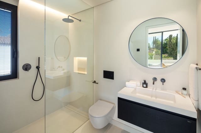 5 sypialnia Willa na sprzedaż w Nueva Andalucia, Marbella z basenem garażem - 5 995 000 € (Ref: 9685632)