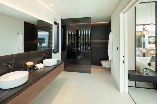 5 bedroom Villa for sale in Nueva Andalucia, Marbella with pool garage - € 5,995,000 (Ref: 9685632)