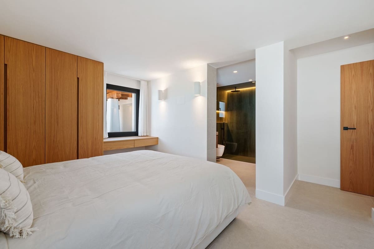 Chalet de 5 habitaciones en El Rosario en venta con piscina garaje - 3.895.000 € (Ref: 9694282)