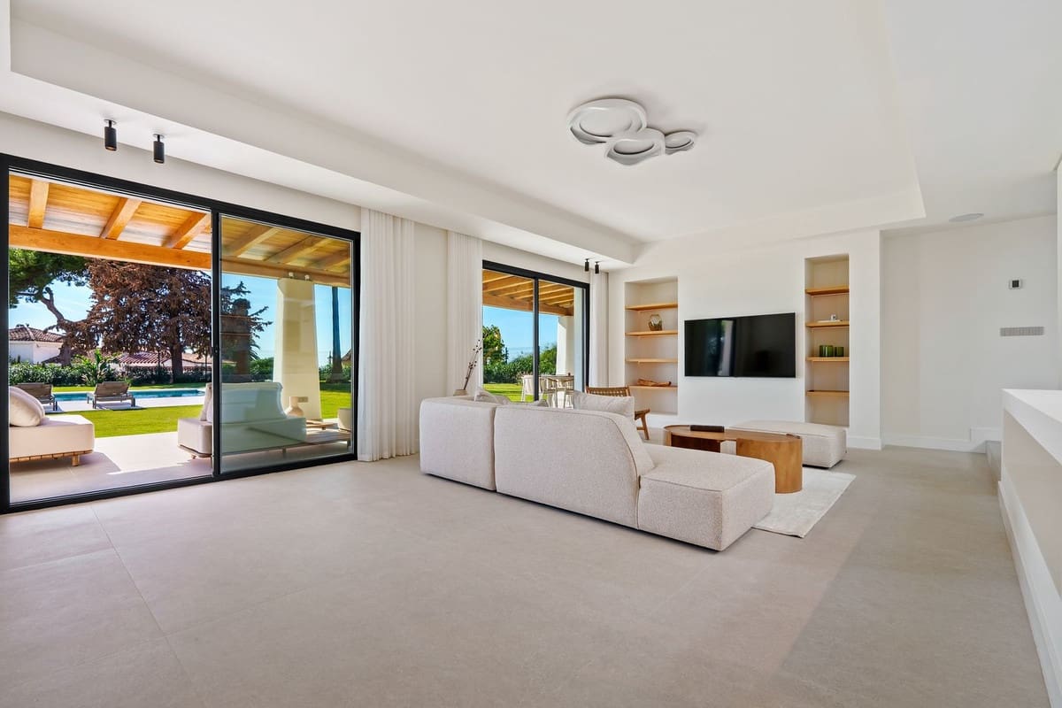 Chalet de 5 habitaciones en El Rosario en venta con piscina garaje - 3.895.000 € (Ref: 9694282)