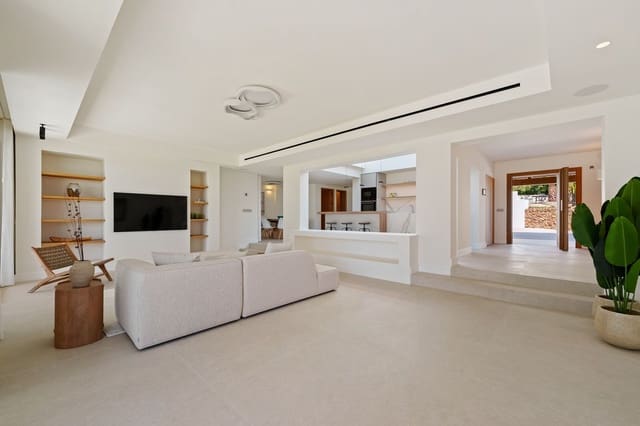 5 soverom Villa til salgs i El Rosario, Marbella med svømmebasseng garasje - € 3 895 000 (Ref: 9694282)