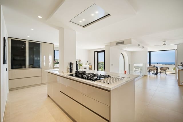 5 chambre Villa/Maison à vendre à Nueva Andalucia, Marbella avec piscine garage - 4 950 000 € (Ref: 9694283)