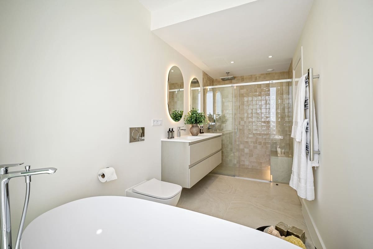 4 slaapkamer Huis te koop in La Quinta met zwembad garage - € 1.950.000 (Ref: 9696960)