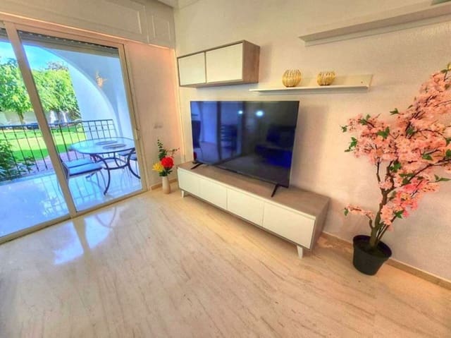 2 sovrum Lägenhet till salu i Estepona med pool garage - 349 900 € (Ref: 9700012)