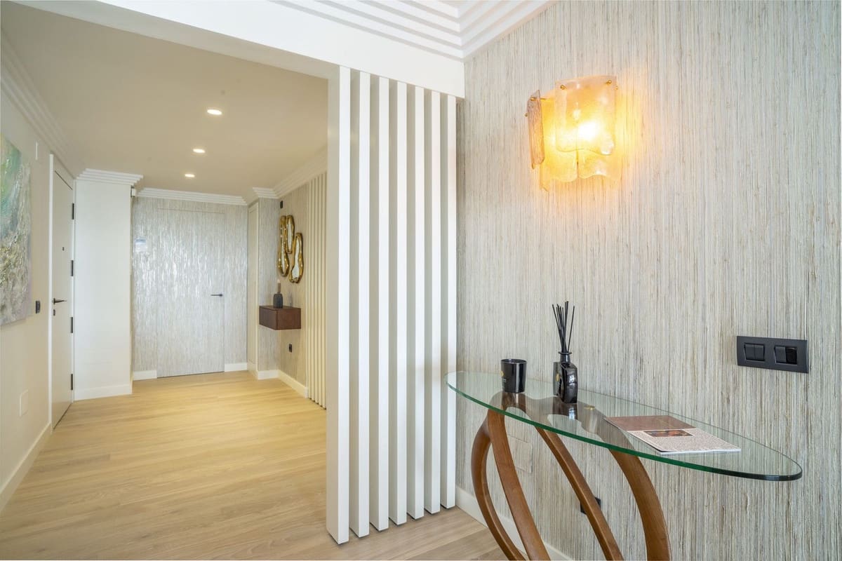 4 quarto Penthouse para venda em Marbella com piscina garagem - 2 690 000 € (Ref: 9708002)