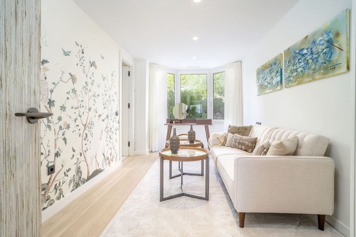 4 bedroom Penthouse for sale in Marbella with pool garage - € 2,690,000 (Ref: 9708002)