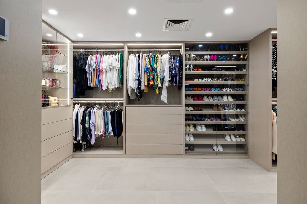 Apartamento de 7 habitaciones en Marbella en venta con piscina garaje - 2.690.000 € (Ref: 9708182)