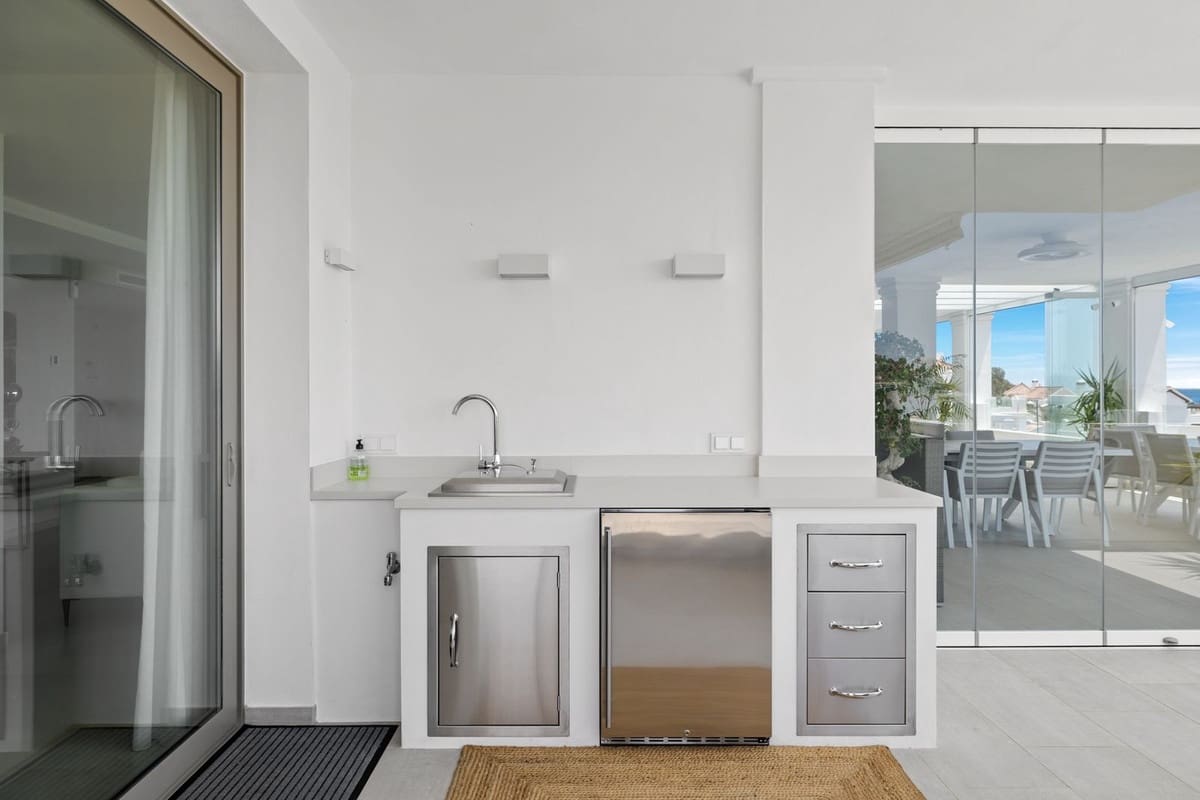 7 sovrum Lägenhet till salu i Marbella med pool garage - 2 690 000 € (Ref: 9708182)