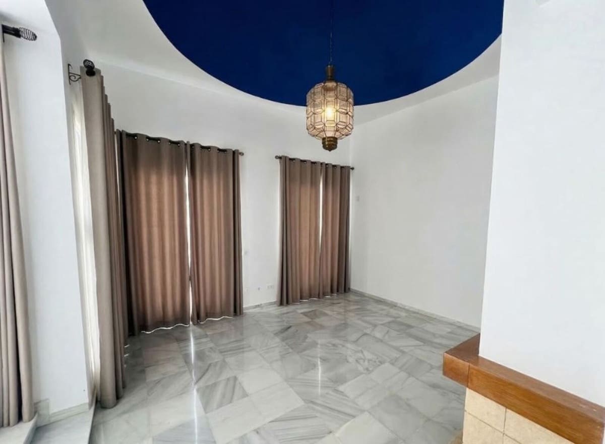 5 makuuhuone Huvila myytävänä paikassa Puerto Banus mukana uima-altaan 
autotalli - 1 470 000 € (Ref: 9720488)