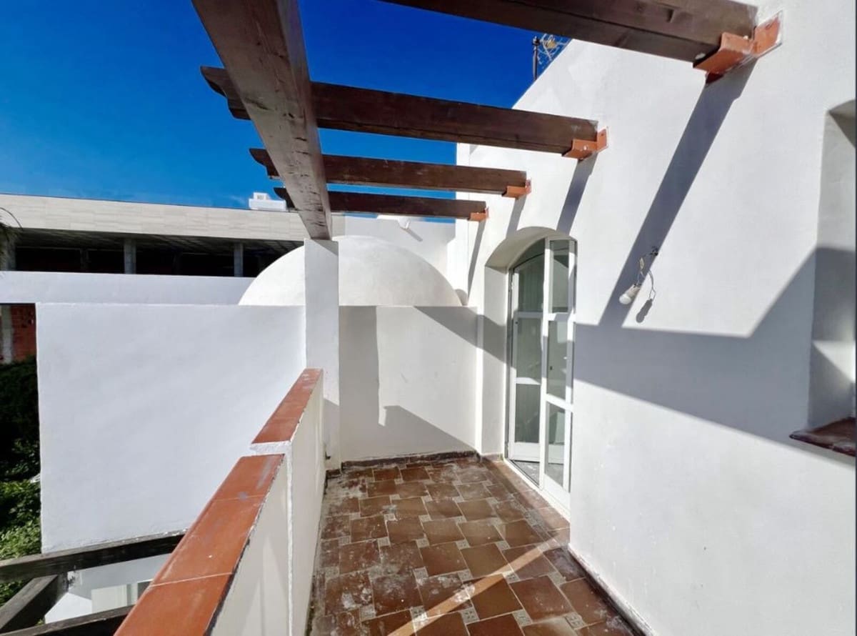 5 makuuhuone Huvila myytävänä paikassa Puerto Banus mukana uima-altaan 
autotalli - 1 470 000 € (Ref: 9720488)