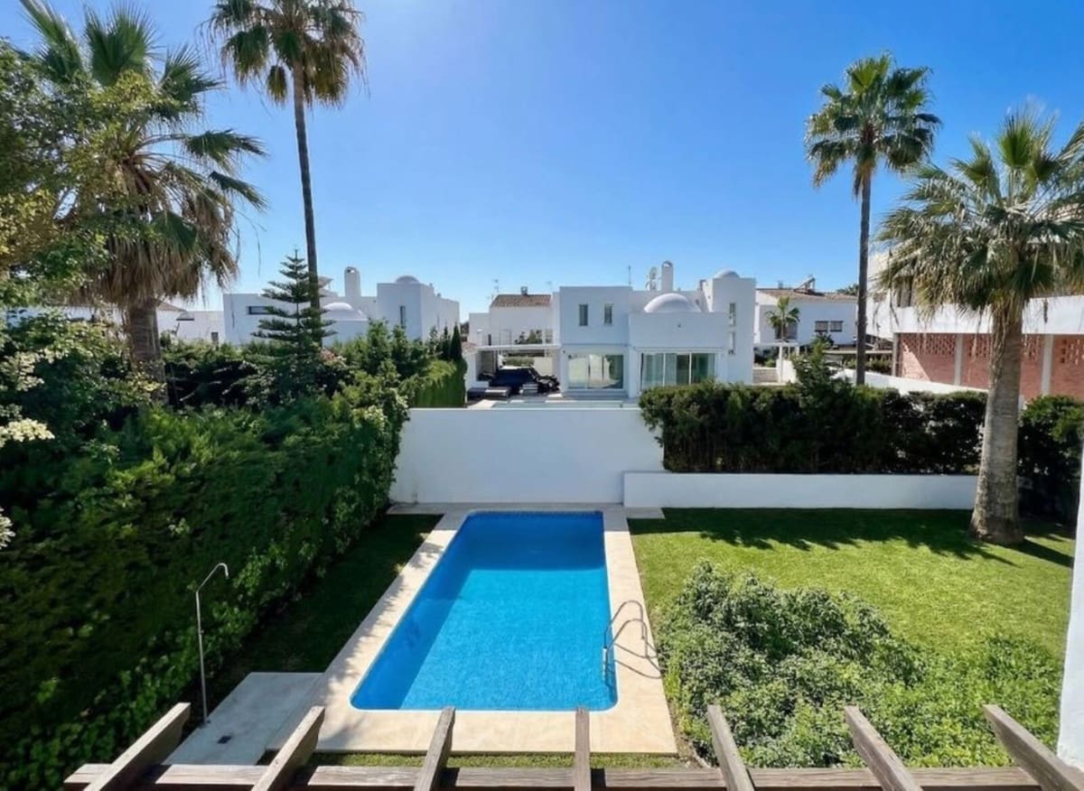 5 makuuhuone Huvila myytävänä paikassa Puerto Banus mukana uima-altaan 
autotalli - 1 470 000 € (Ref: 9720488)