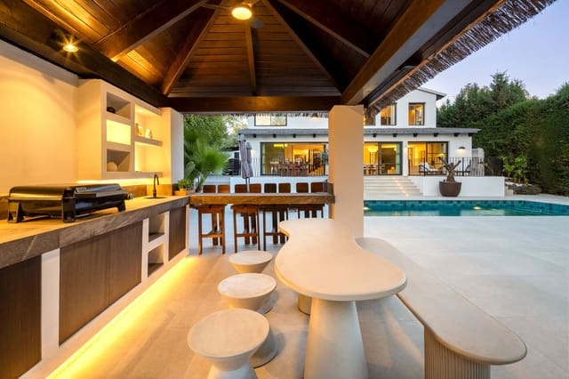 5 quarto Moradia para venda em Marbella com piscina garagem - 4 290 000 € (Ref: 9723886)