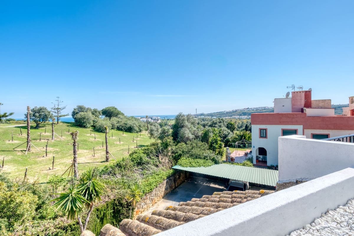 2 soveværelse Byhus til salg i La Duquesa / Puerto de la Duquesa med swimmingpool garage - € 359.000 (Ref: 9734067)