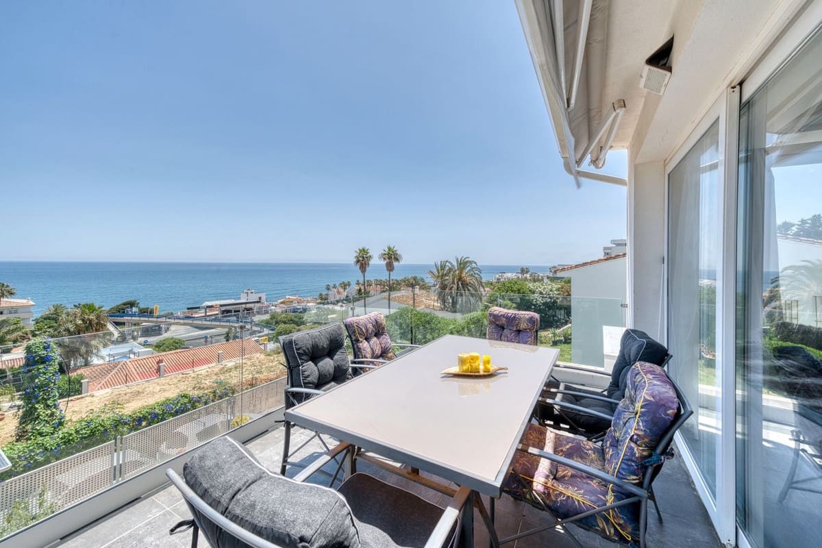 5 bedroom Villa for sale in Buenas Noches with pool garage - € 795,000 (Ref: 9747224)